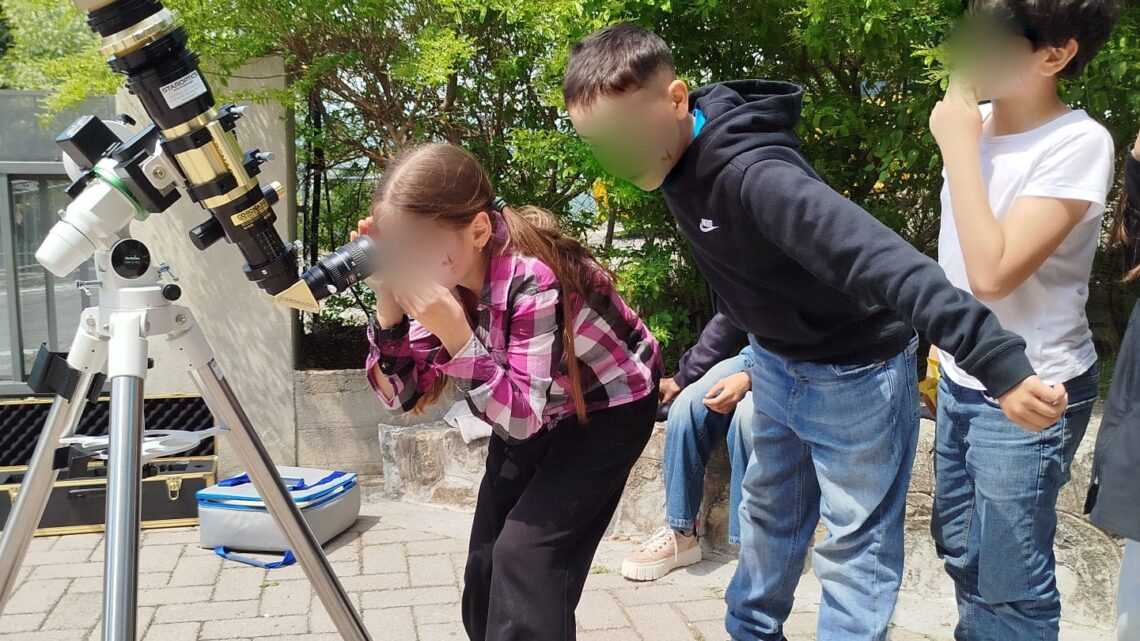 Lezione di astronomia a Baiso Lezione di astronomia a Baiso