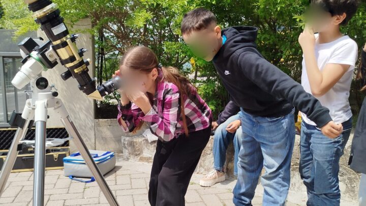 Lezione di astronomia a Baiso